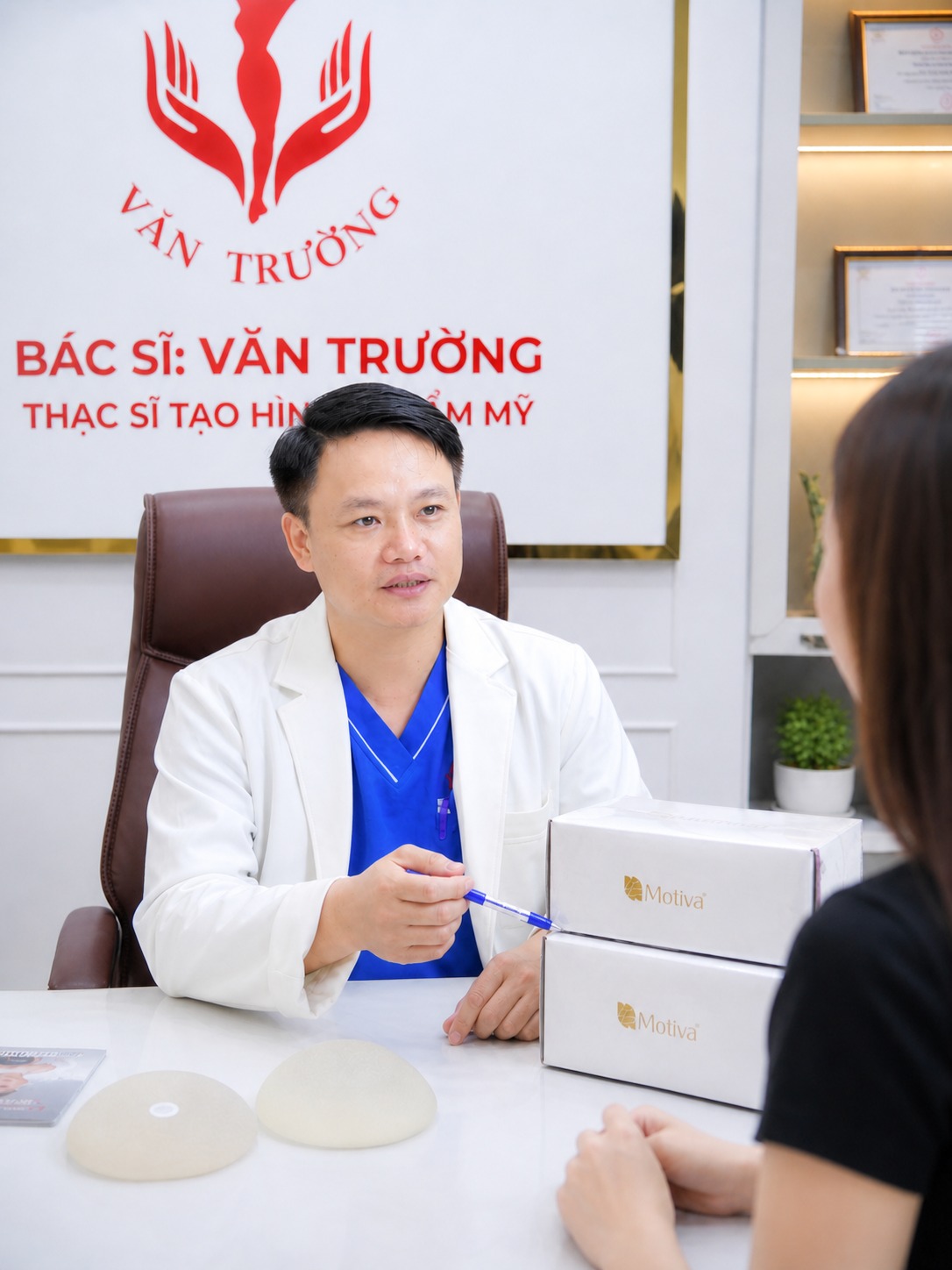 Túi ngực mới